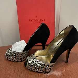 Valentino Suede and Gold leather jeweled pumps, special edition, size 40.